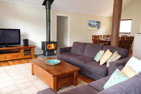 Treehouse - 3 Acre Elevated Nature Setting - New Castle Holiday 2