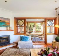 Treetops - elegant inviting designer cedar home - New Castle Holiday
