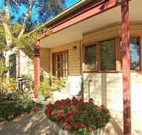 Treetops Hideaway - New Castle Holiday