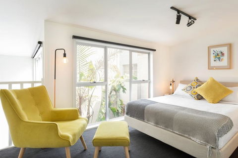 Trendy Loft Near Smith St. With Cosy Courtyard And Parking - New Castle Holiday 2