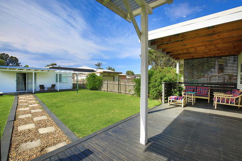 Triangulo @ Culburra - Pet Friendly - 2 Mins To Beach - New Castle Holiday 1