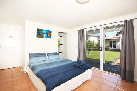 Triangulo @ Culburra - Pet Friendly - 2 Mins To Beach - New Castle Holiday 2