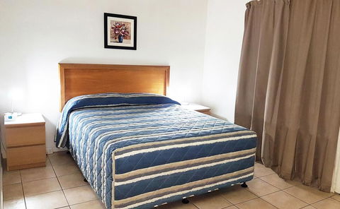 Tropic Coast Motel - New Castle Holiday 2