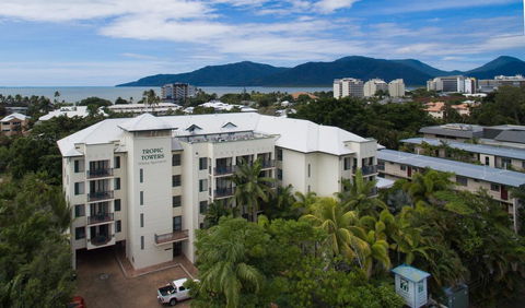 Tropic Towers Apartments - New Castle Holiday 0