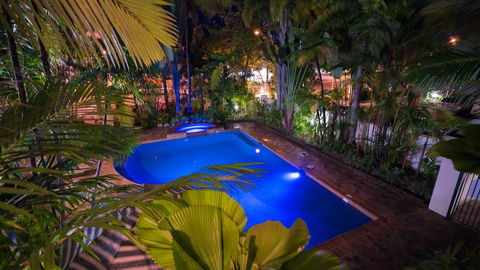 Tropic Towers Apartments - New Castle Holiday 1