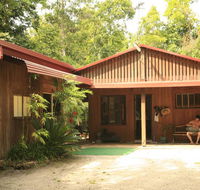 Tropical Bliss bed and breakfast - New Castle Holiday