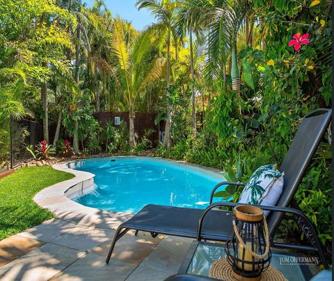 Tropical Oasis - New Castle Holiday 0