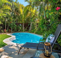 Tropical Oasis - New Castle Holiday