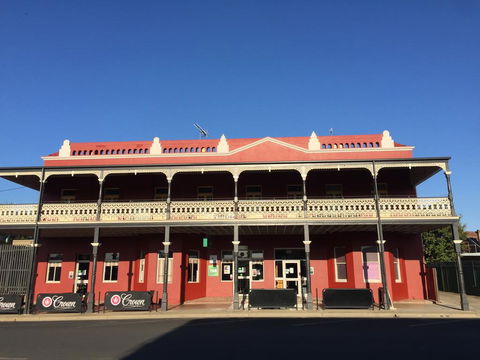 Tumut Star Hotel - New Castle Holiday 0