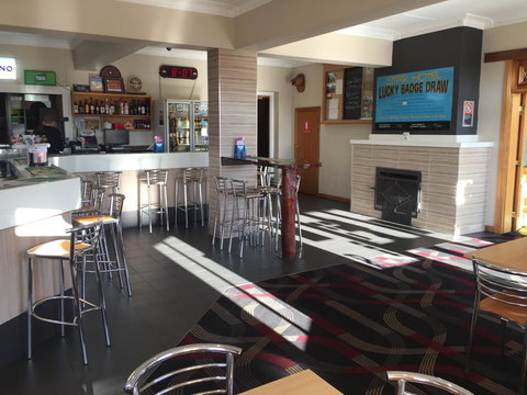 Tumut Star Hotel - New Castle Holiday 1