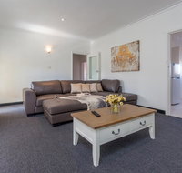 Twelve Errard - New Castle Holiday