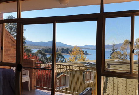 Twin Seasons 2 - New Castle Holiday 3