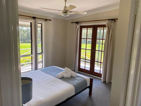 Twin Trees Country Cottages - New Castle Holiday 1