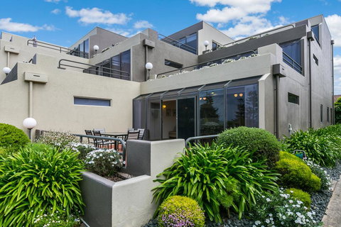 Two Bays Apartments, Australia - New Castle Holiday 2