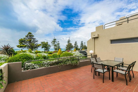 Two Bays Apartments, Australia - New Castle Holiday 1