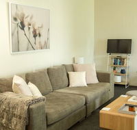 Two Bedroom Gem Short Drive to MONA - New Castle Holiday