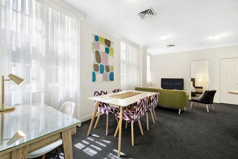 ULTIQA Rothbury Hotel - New Castle Holiday 2
