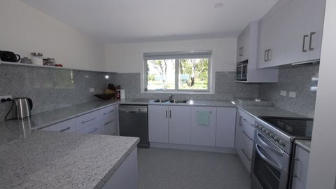 Umtali Beach House - New Castle Holiday 0