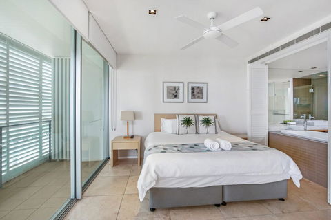 Unit 206 Plantation, Rainbow Beach, Incredible Views, Top Floor, Ocean Facing - New Castle Holiday 2