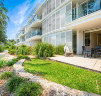 Unit 3 Plantation - Rainbow Beach Air conditioned Pool and outdoor spa Plantation Resort - New Castle Holiday