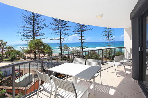 Unit 4, The Rocks, 1746 David Low Way Coolum Beach - 500 Bond - New Castle Holiday 0