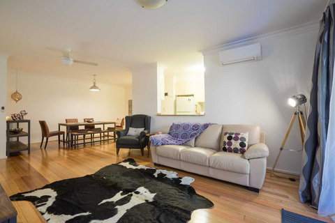 Urban Escape - Strathfield - New Castle Holiday 1