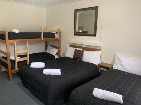 Valley View Motel - New Castle Holiday 3