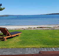 Vandy's shack at Mount Dutton Bay - ideal for couples and small families - New Castle Holiday