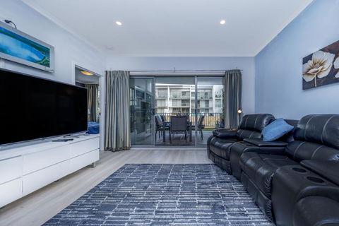 Venetian Canal Apartment-Close To Beaches And Marina - New Castle Holiday 2