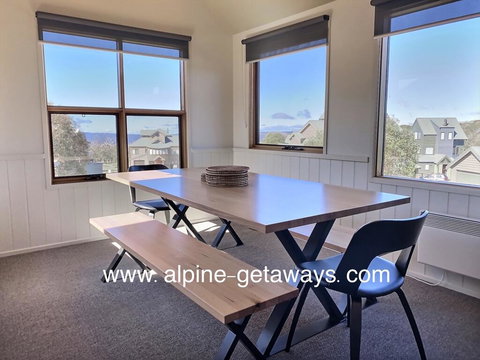 Vertical Limit - New Castle Holiday 2