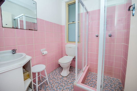 Victor Parade, Unit 3/2 - New Castle Holiday 3