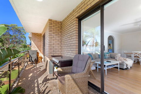 Victory Court, Unit 1/3-7 Columbia Close - New Castle Holiday 3