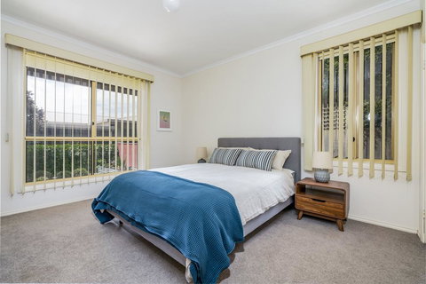 VIEWS FOREVER - INVERLOCH - New Castle Holiday 2