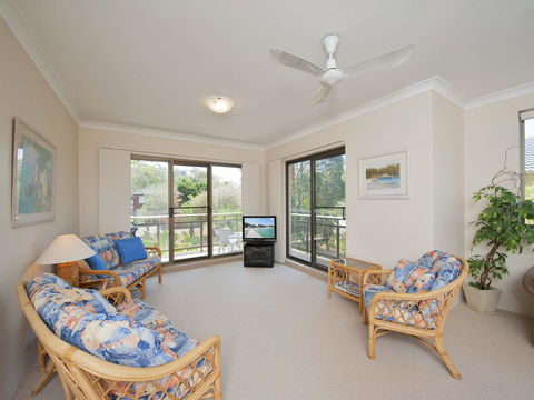 Victory Court, Unit 3/3 Columbia Close - New Castle Holiday 1