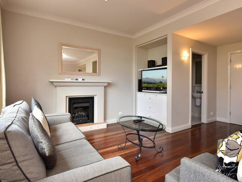 Villa 2br Nebbiolo Resort Condo Located Within Cypress Lakes Resort (nothing Is More Central) - New Castle Holiday 2