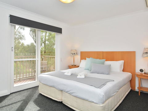 Villa 3br Tranquility Resort Condo Located Within Cypress Lakes Resort (nothing Is More Central) - New Castle Holiday 1