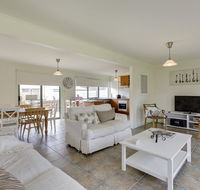 Villa de mer at Phillip Island - New Castle Holiday