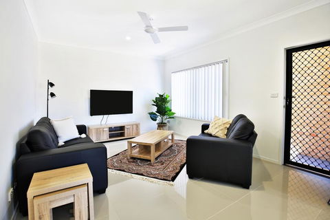 Villa Mare @ Culburra - 4 Mins To Beach - New Castle Holiday 0