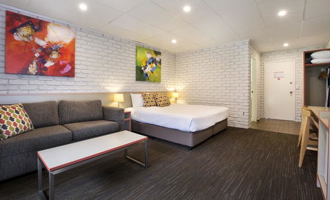 Villa Noosa Hotel - New Castle Holiday 3