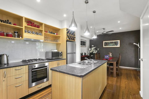 Villa Sorelle - New Castle Holiday 0