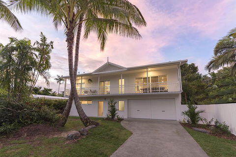 Villa Sorrento - Luxury Holiday Home - New Castle Holiday 0