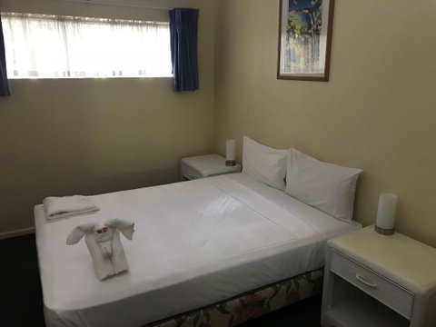 Villa Vaucluse Apartments - New Castle Holiday 2