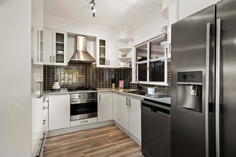 Viola House - New Castle Holiday 2