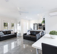 Wagga Apartments 1 - New Castle Holiday