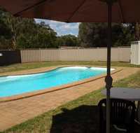 Wagon Wheel Motel  Units - New Castle Holiday