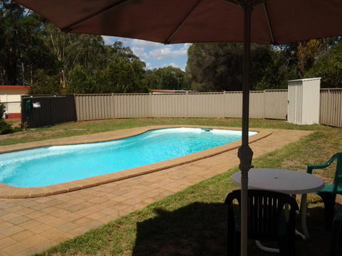 Wagon Wheel Motel & Units - New Castle Holiday 0