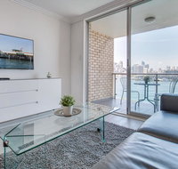 Wake up to Sydney Harbour - New Castle Holiday