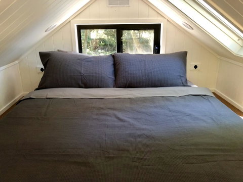Walden Tiny House - New Castle Holiday 3