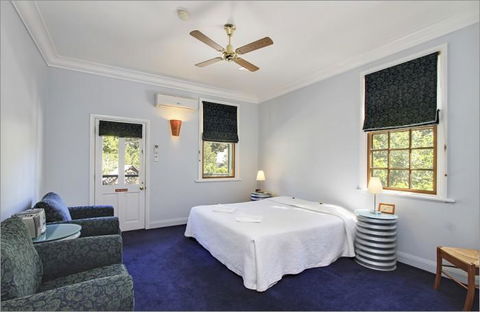 Walhalla's Star Hotel - New Castle Holiday 3