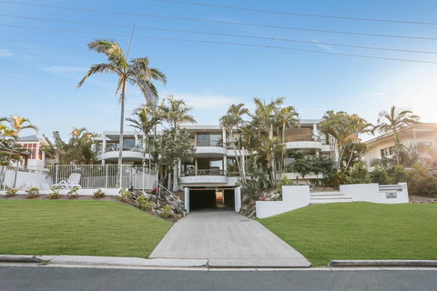 Walk To The Beach, Sunshine Beach - New Castle Holiday 0